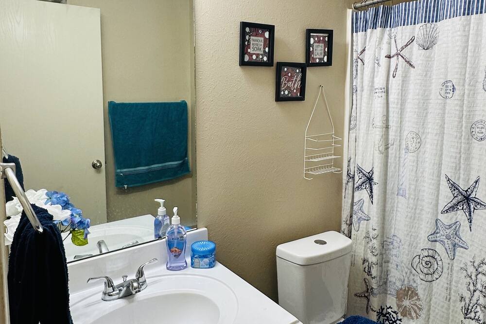 Photo of Bathroom in Central Southwest