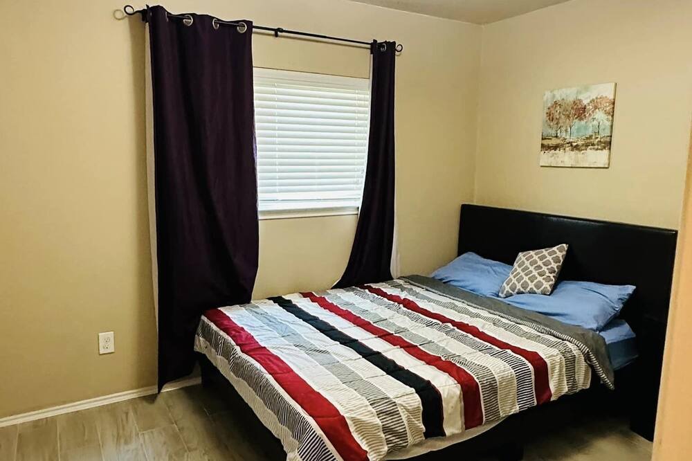 Photo of Bedroom in Central Southwest