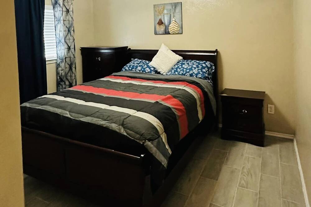 Photo of Bedroom in Central Southwest