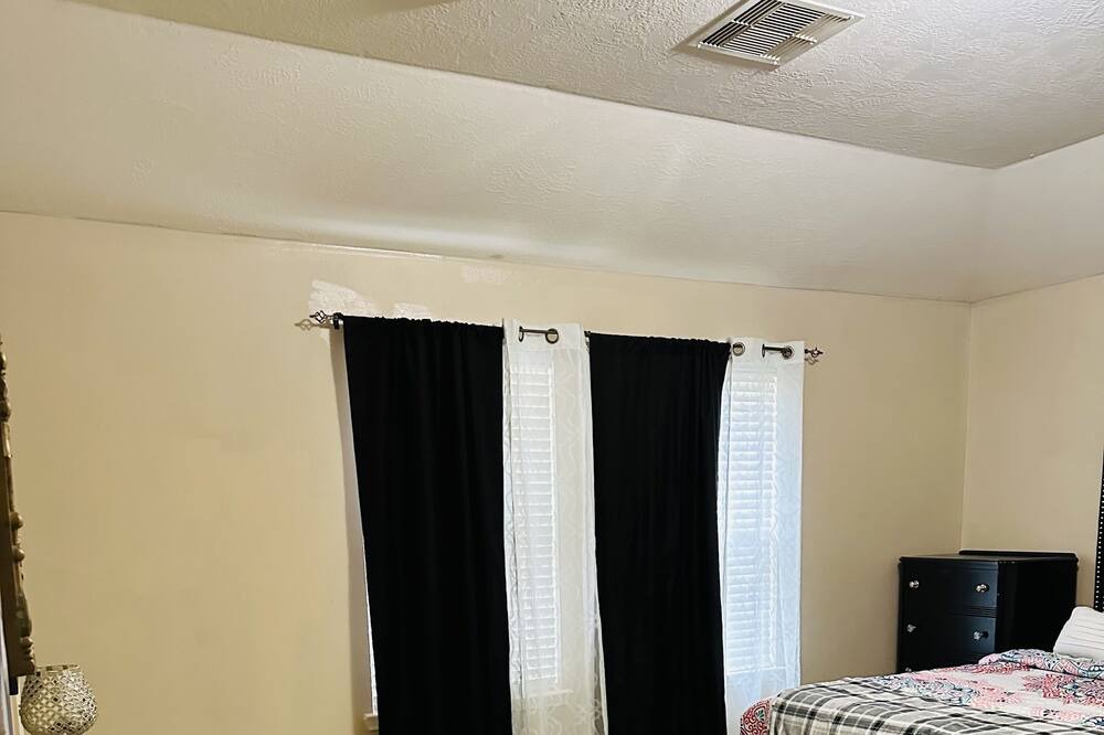 Photo of Bedroom in Central Southwest