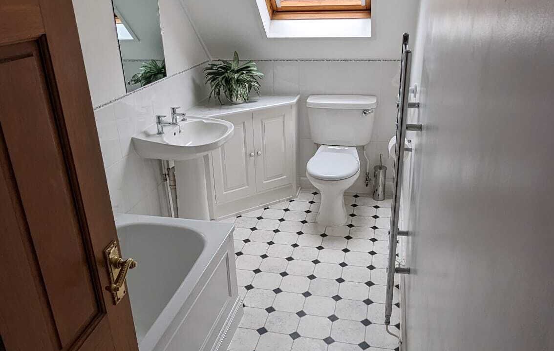 Photo of Others in Ablington