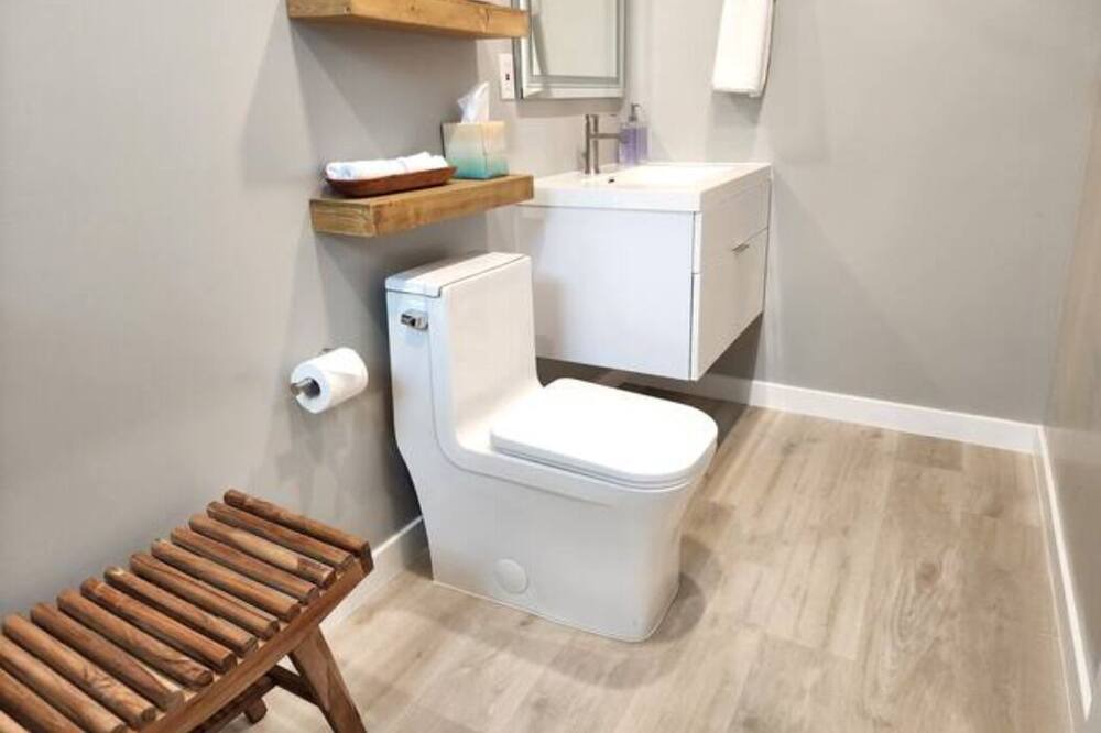 Photo of Bathroom in El Granada