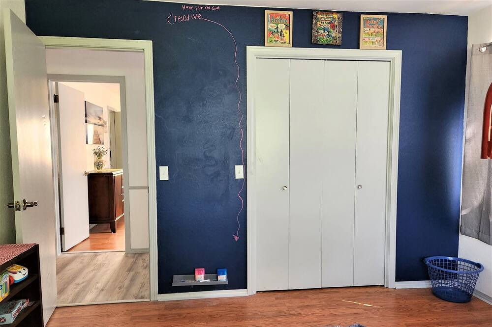 Photo of Bedroom in Lincoln County