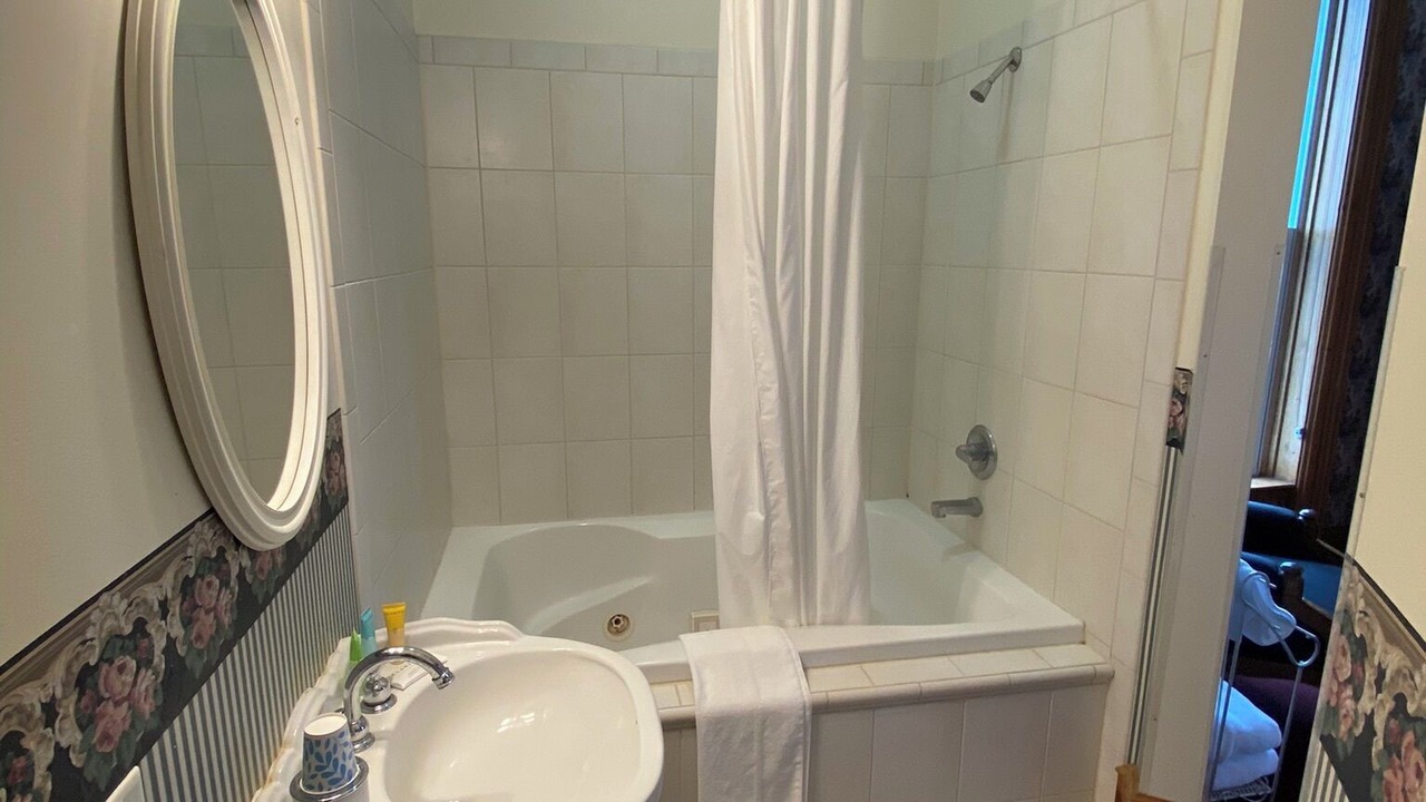Photo of Bathroom in Maquoketa