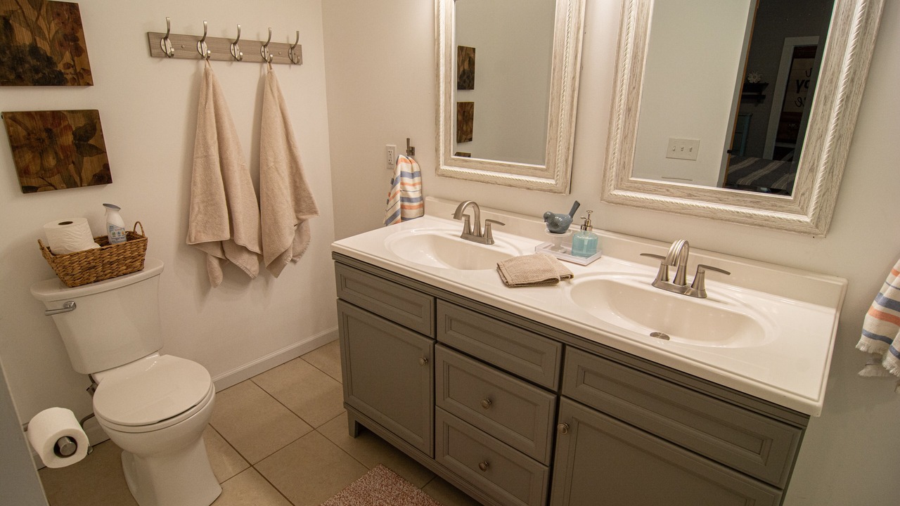 Photo of Others in Benton