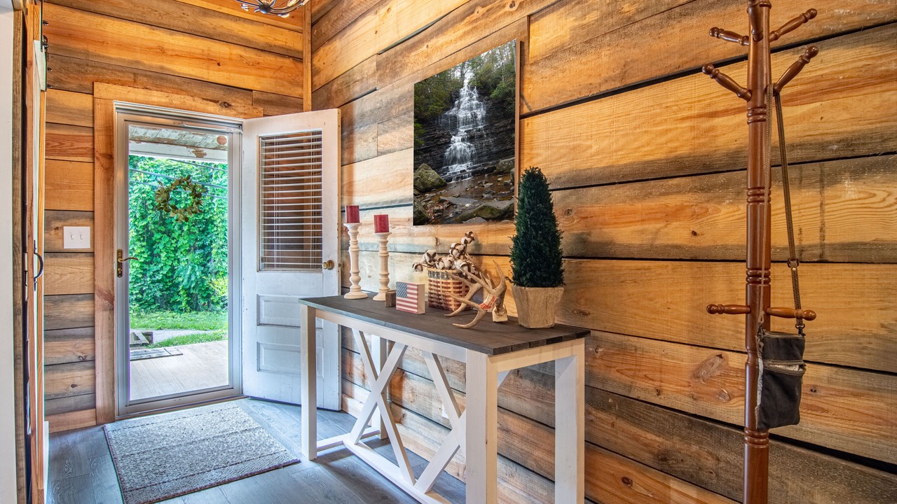 Photo of Others in Benton