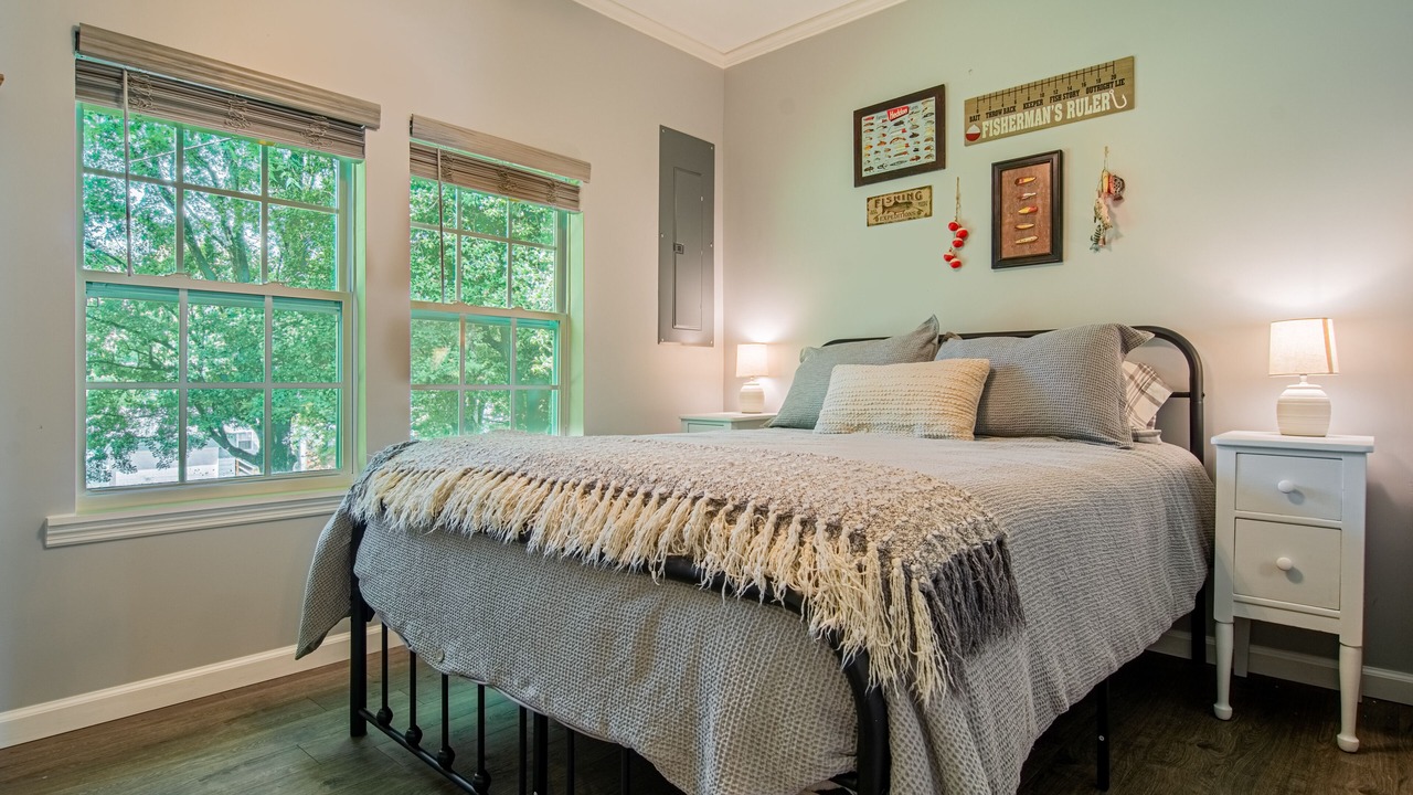 Photo of Others in Benton