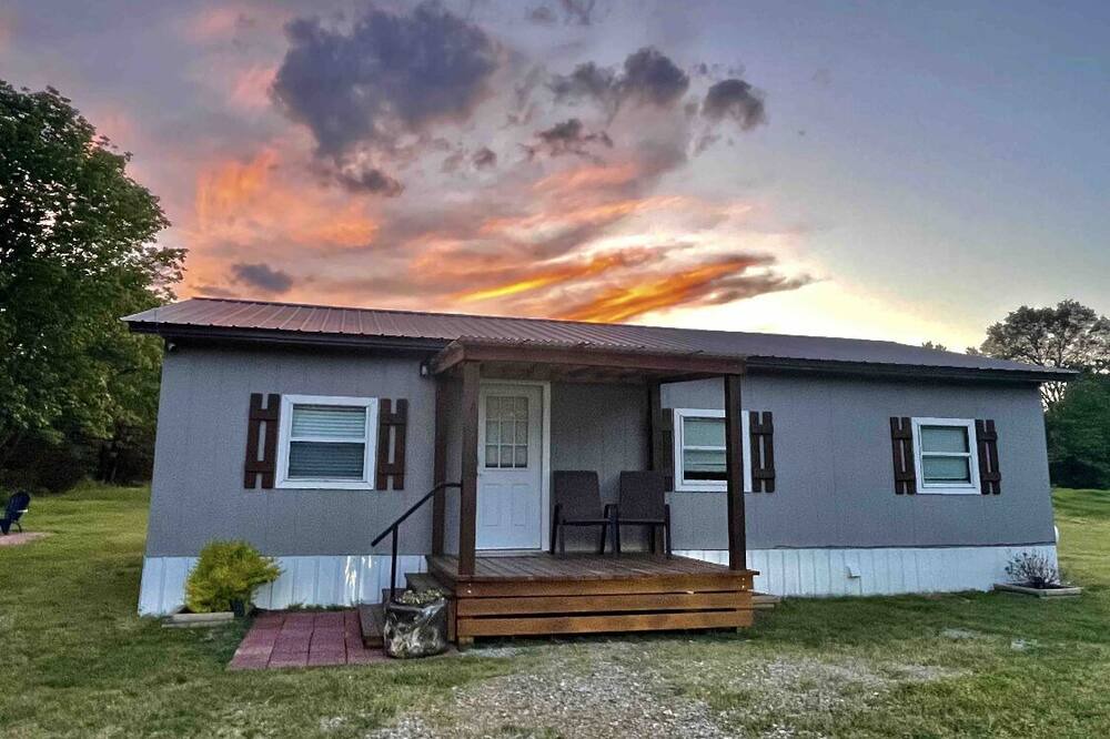 Photo of Outdoor in Daisy