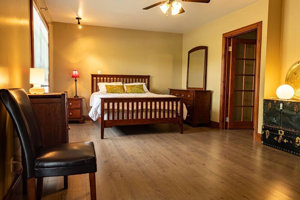Photo of Bedroom in Mont-Carmel