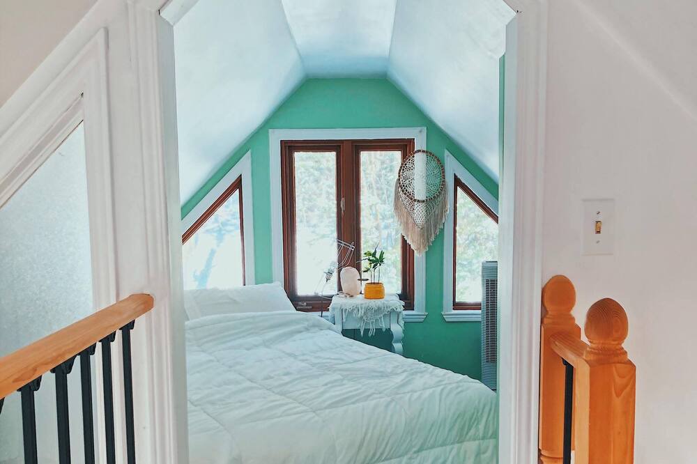 Photo of Bedroom in Morin Heights