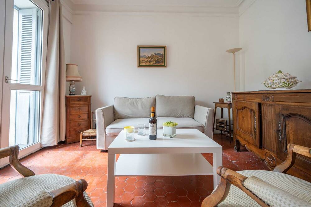 Photo of Livingroom in Gambetta