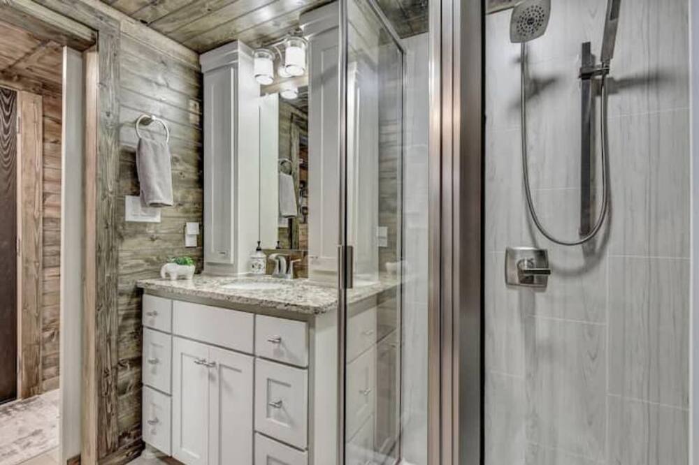 Photo of Bathroom in Gainesville