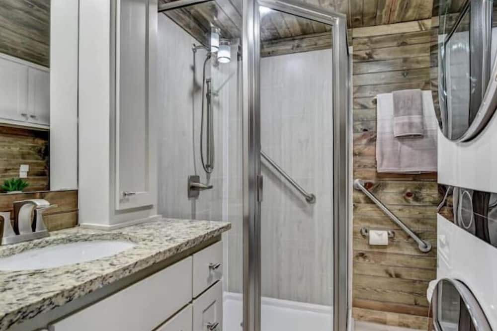 Photo of Bathroom in Gainesville