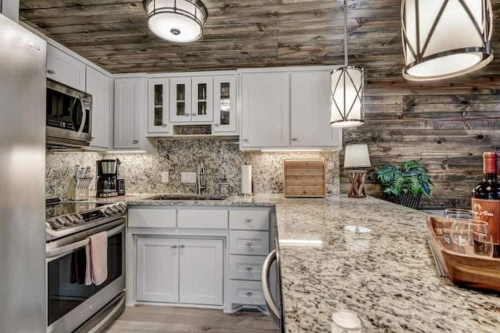 Photo of Kitchen in Gainesville