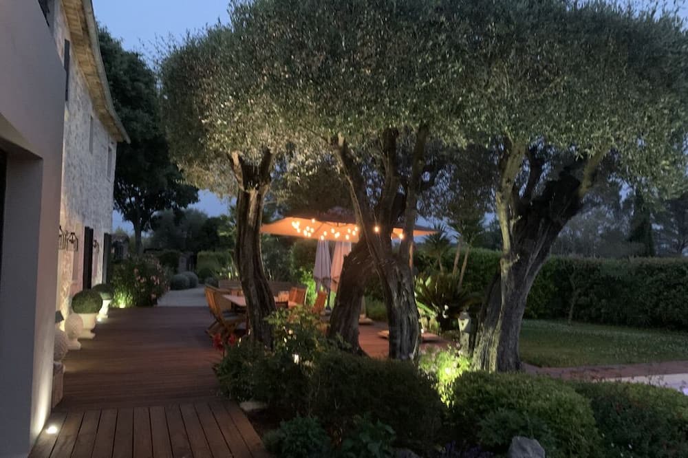 Photo of Outdoor in Saint-Jacques