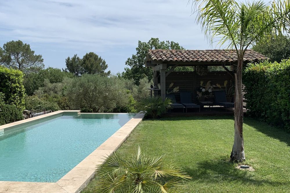 Photo of Outdoor in Saint-Jacques