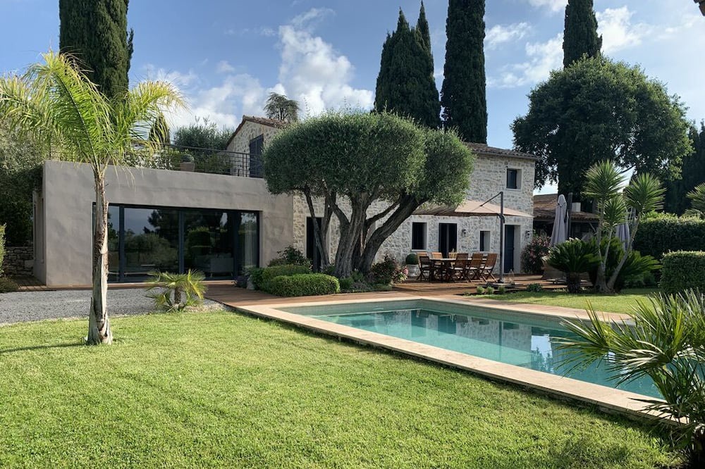 Photo of Outdoor in Saint-Jacques