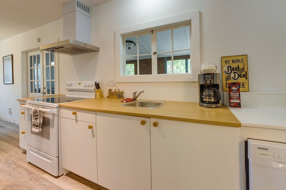 Photo of Kitchen in Hillsboro