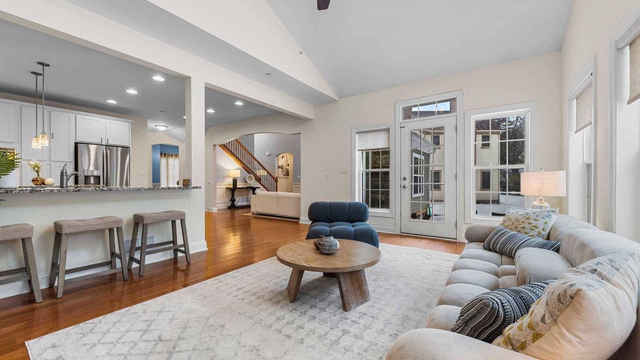 Photo of Livingroom in Libertyville