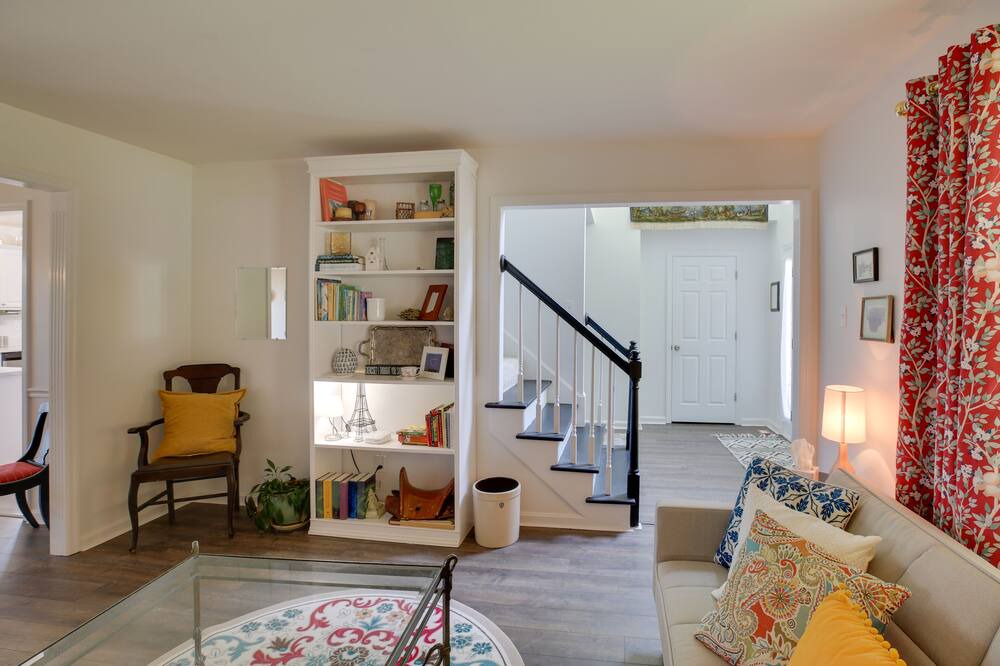 Photo of Livingroom in Keene