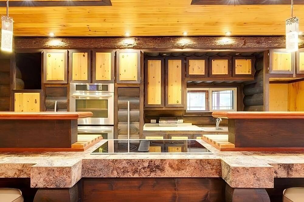 Photo of Kitchen in Mille-Isles