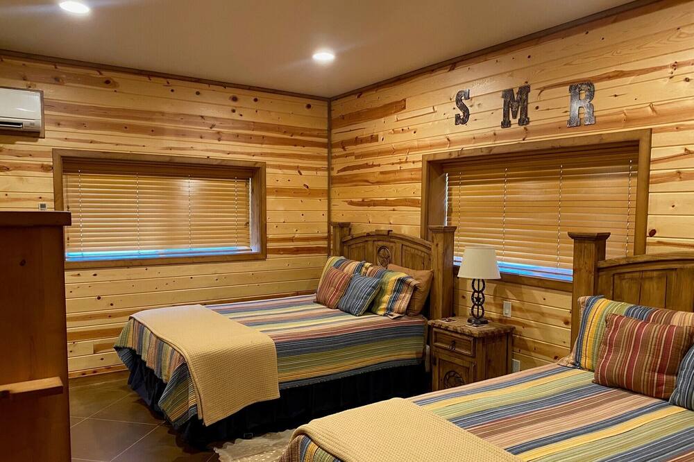 Photo of Bedroom in Llano