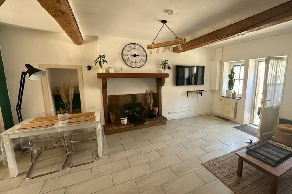 Photo of Bedroom in Chorey-les-Beaune