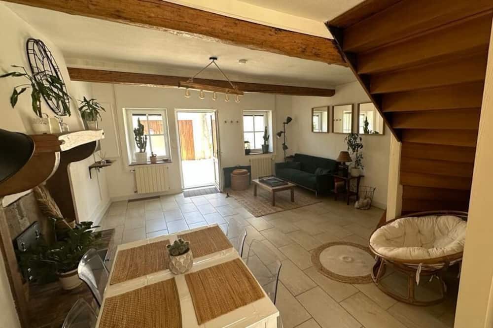 Photo of Bedroom in Chorey-les-Beaune