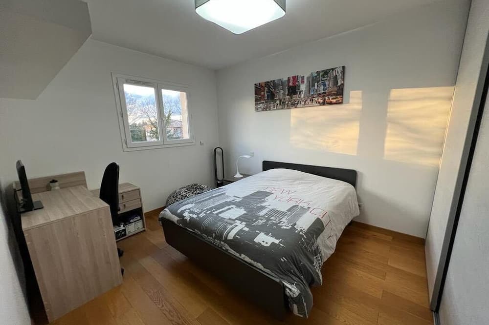 Photo of Bedroom in Montauban