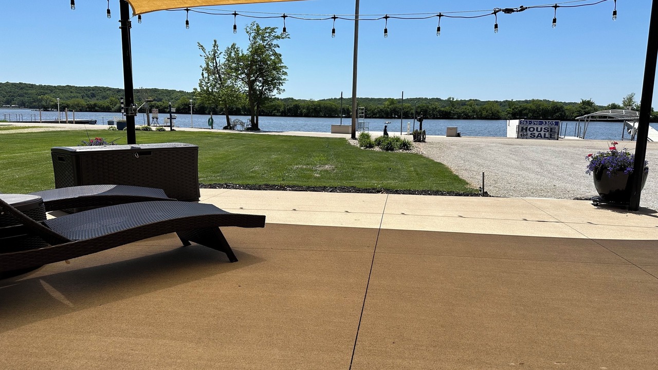 Photo of Outdoor in Le Claire