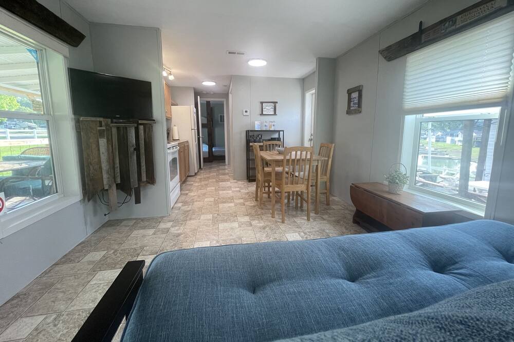 Photo of Livingroom in Dandridge