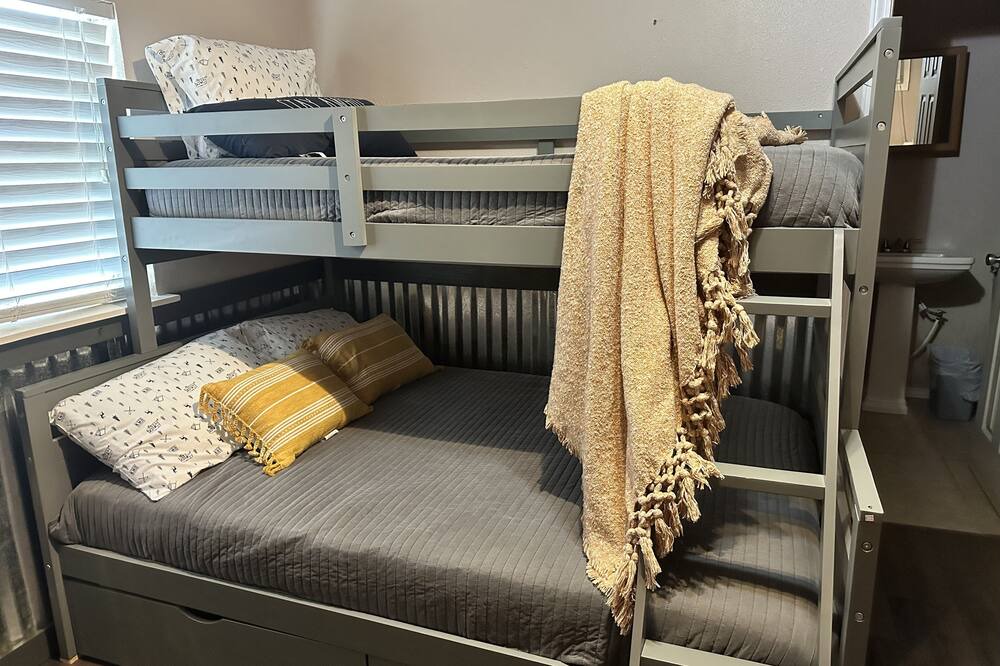 Photo of Bedroom in Dennis