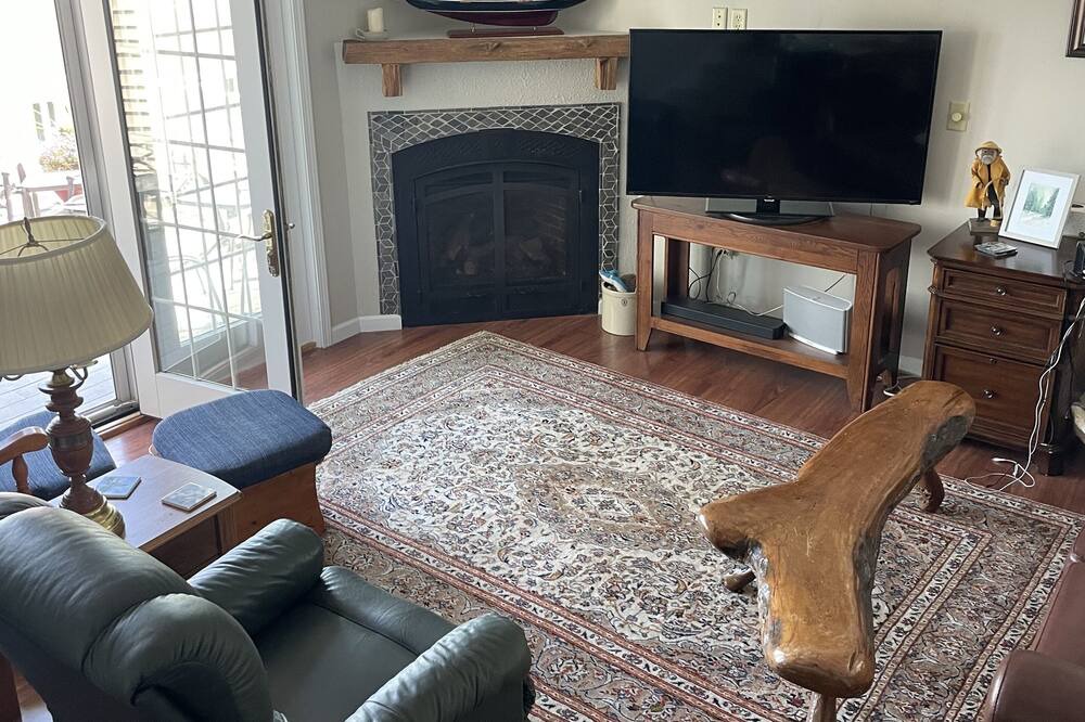 Photo of Livingroom in Clayton