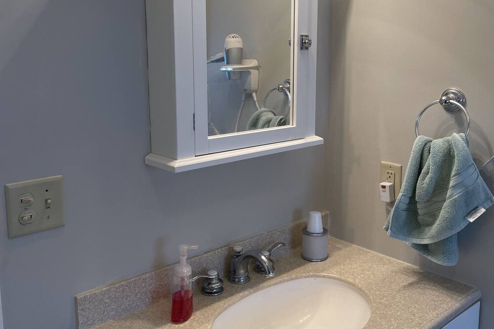 Photo of Bathroom in Clayton