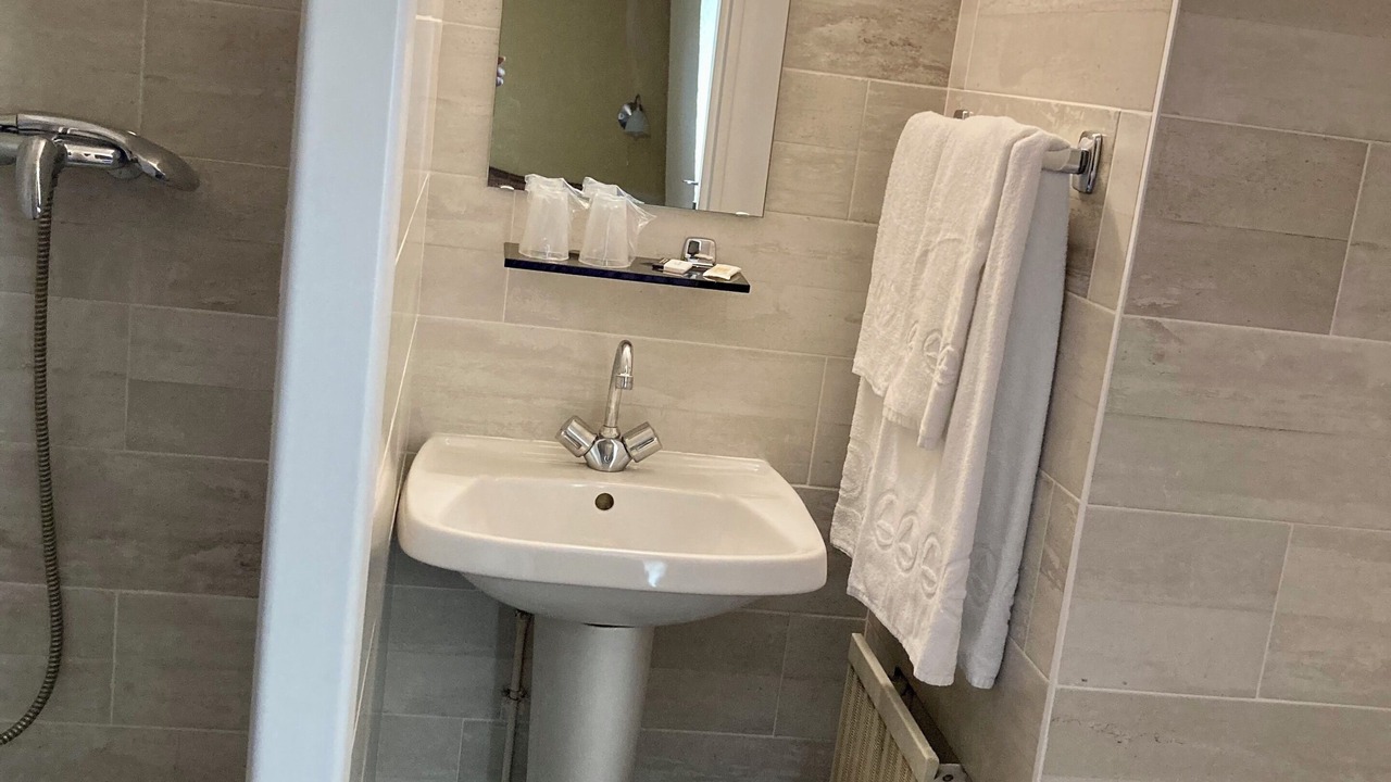 Photo of Bathroom in Saint-Dizier