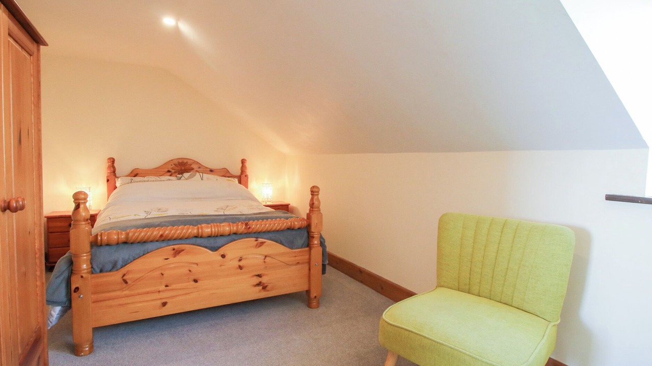 Photo of Others in Bromlow