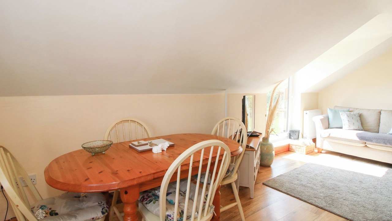 Photo of Others in Bromlow