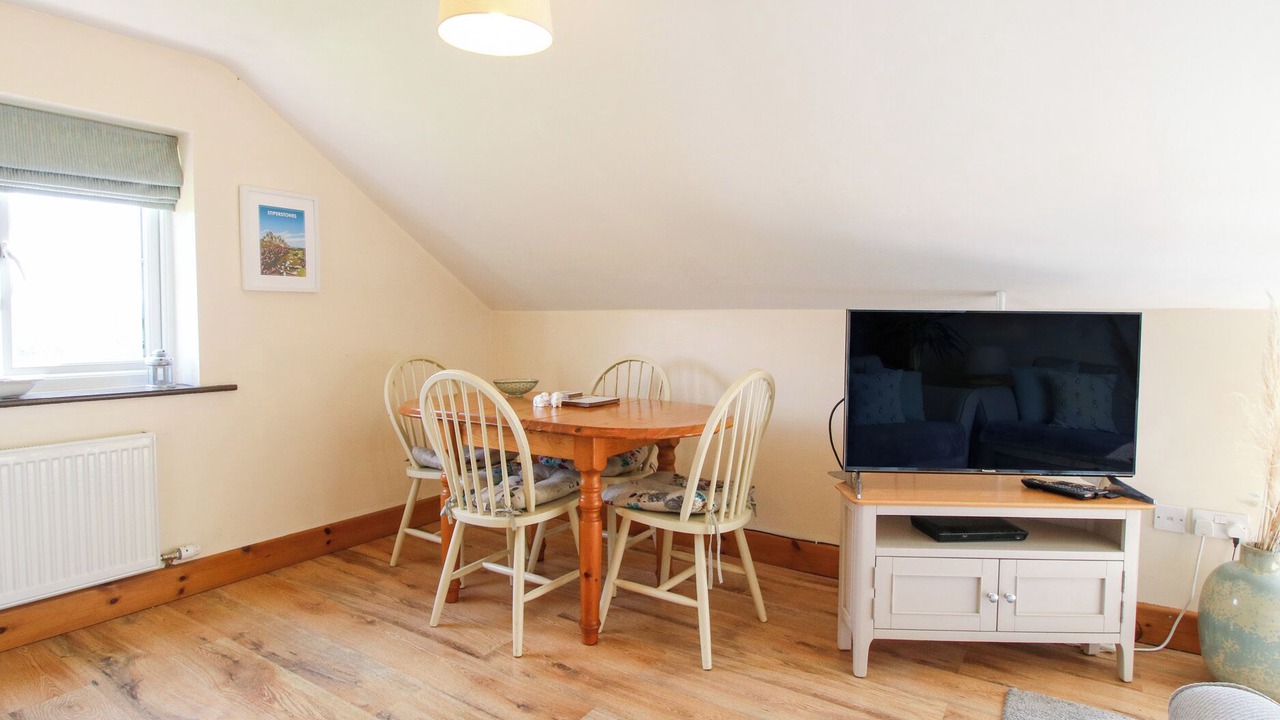 Photo of Others in Bromlow