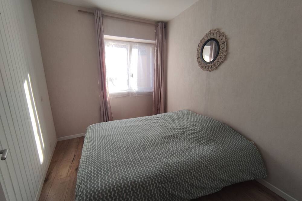 Photo of Bedroom in Saint-Amand-sur-Sevre