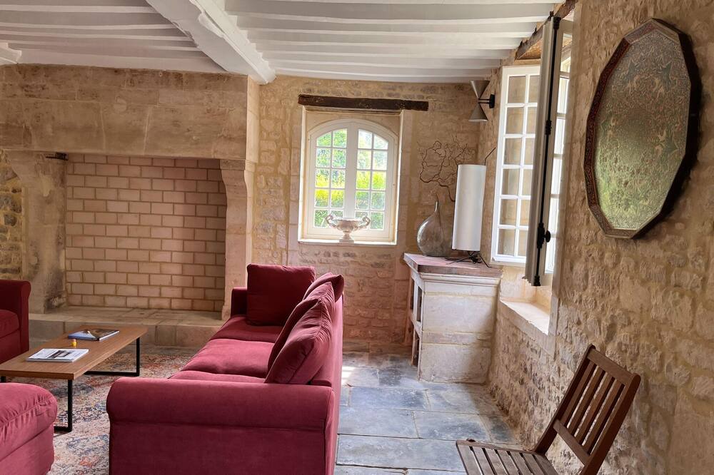 Photo of Livingroom in Audrieu