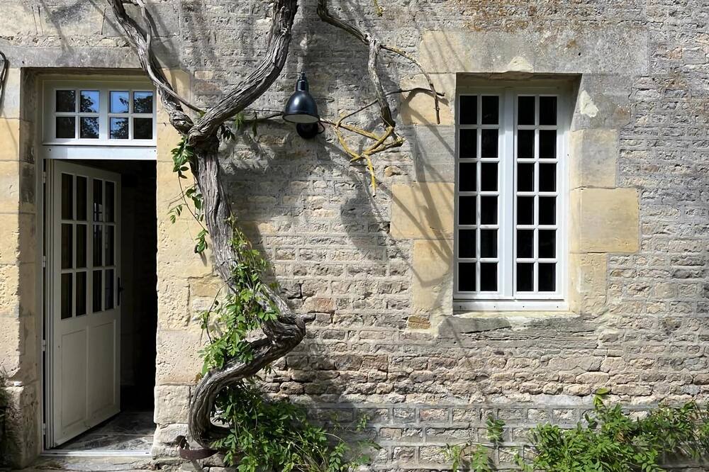 Photo of Outdoor in Audrieu