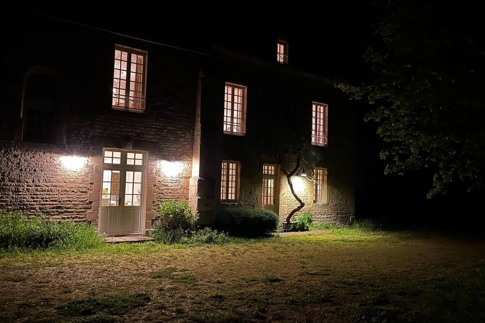 Photo of Outdoor in Audrieu