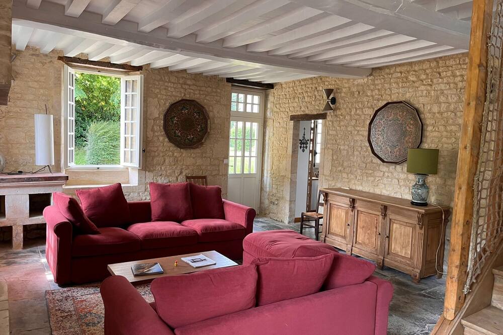 Photo of Livingroom in Audrieu