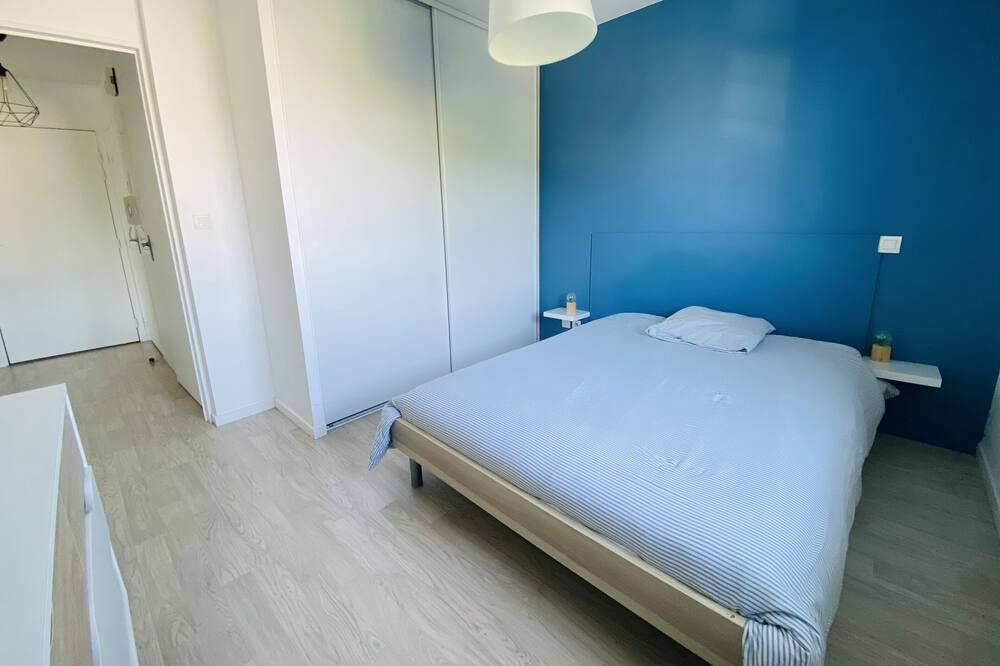 Photo of Bedroom in Plescop