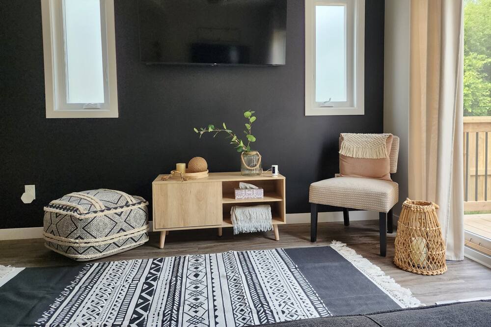 Photo of Bedroom in Chatham-Kent
