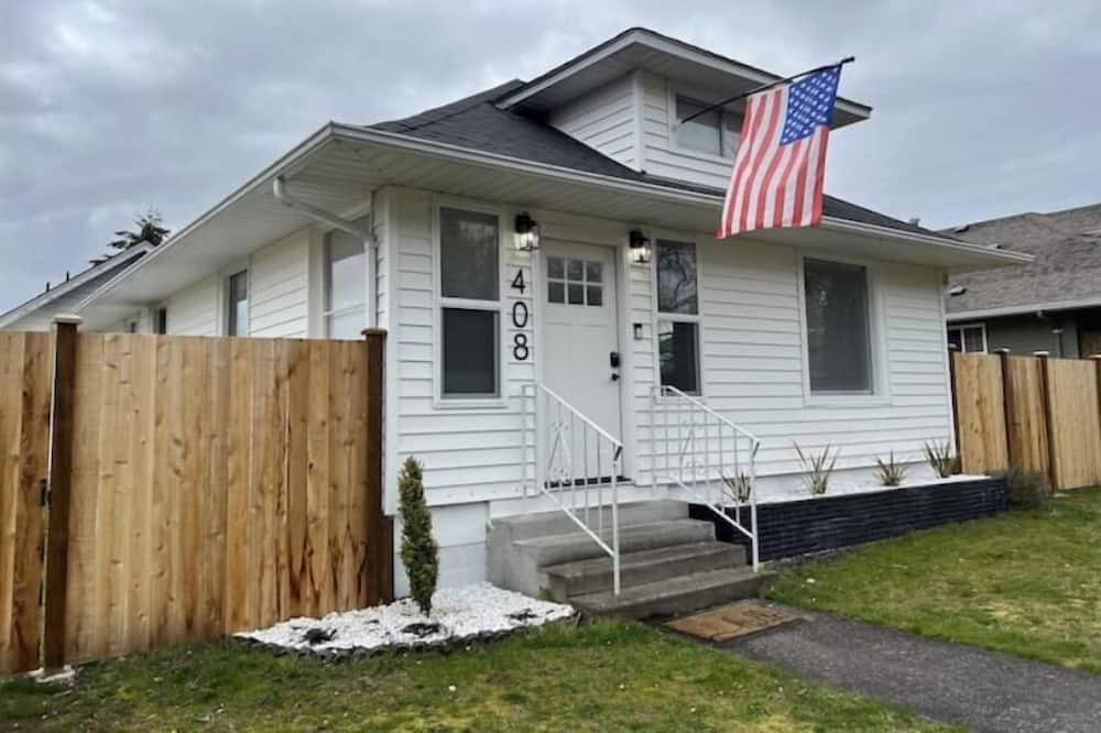 Photo of Outdoor in Dupont