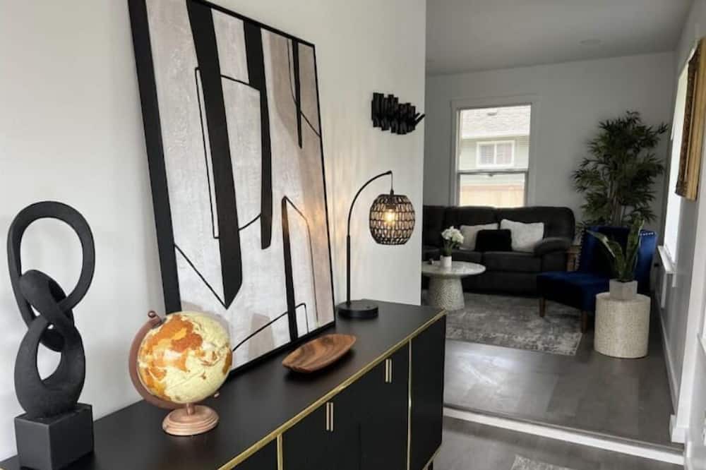 Photo of Others in Dupont