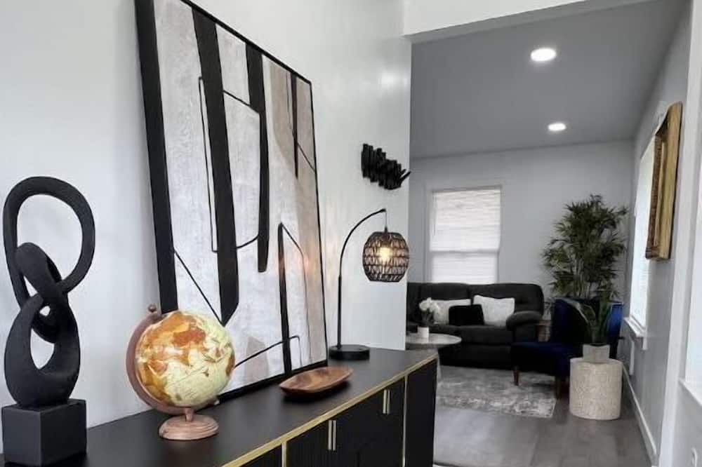 Photo of Others in Dupont