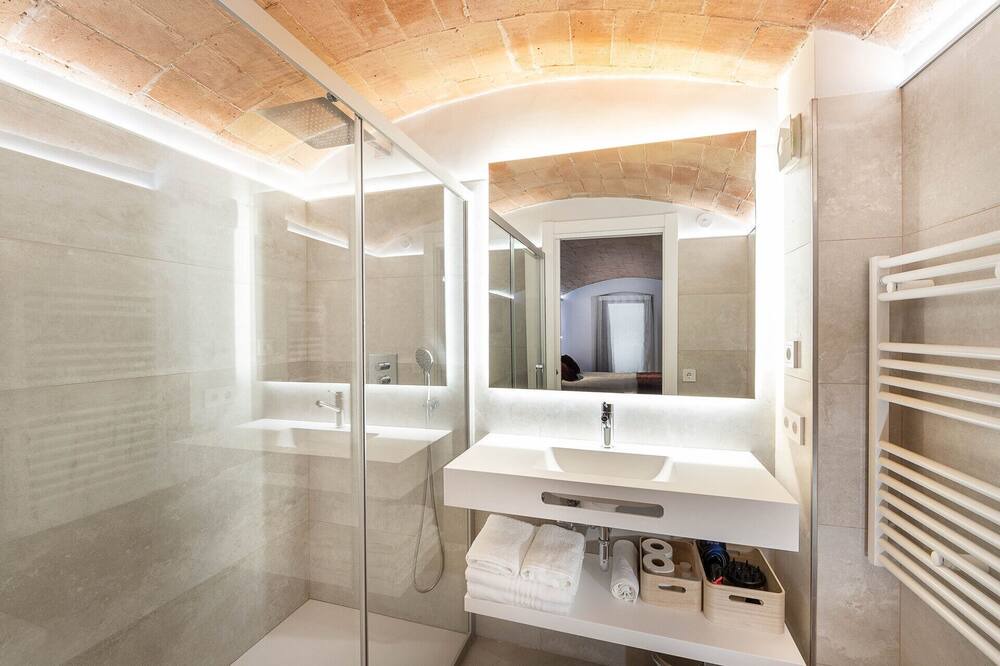 Photo of Bathroom in Figueres