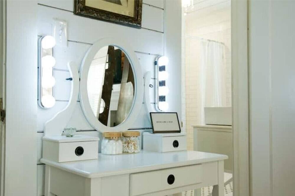 Photo of Bathroom in Stephenville
